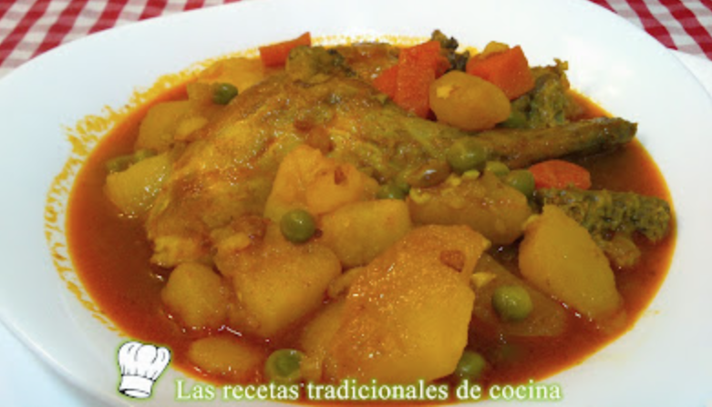 Ensalada de pimientos asados atún y huevo con guisado de conejo